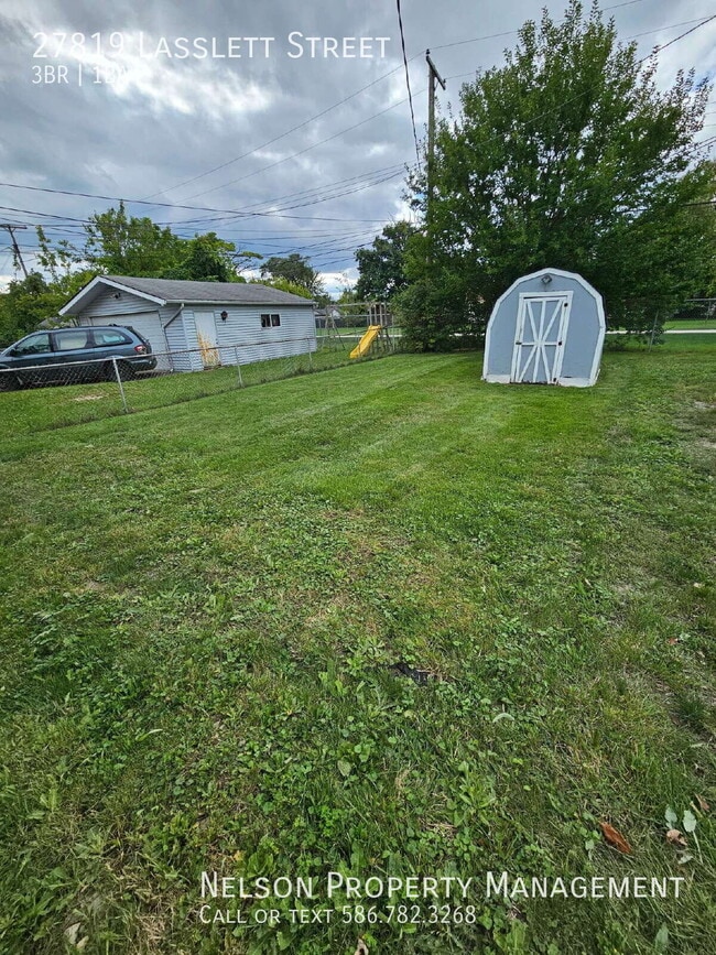 Building Photo - 27819 Lasslett St