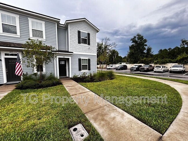 Building Photo - 379 Annies Pl