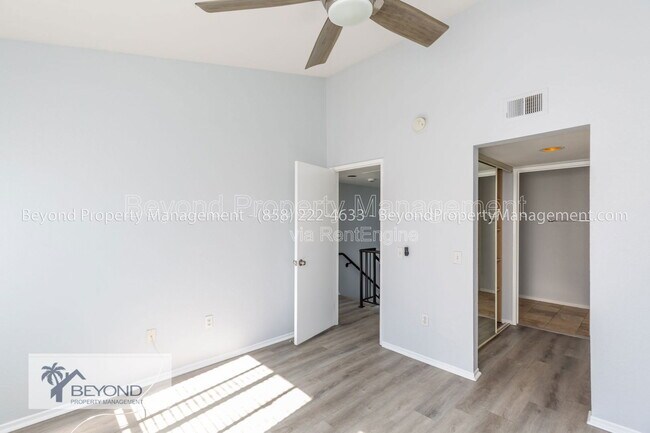 Building Photo - 3941 Nobel Dr