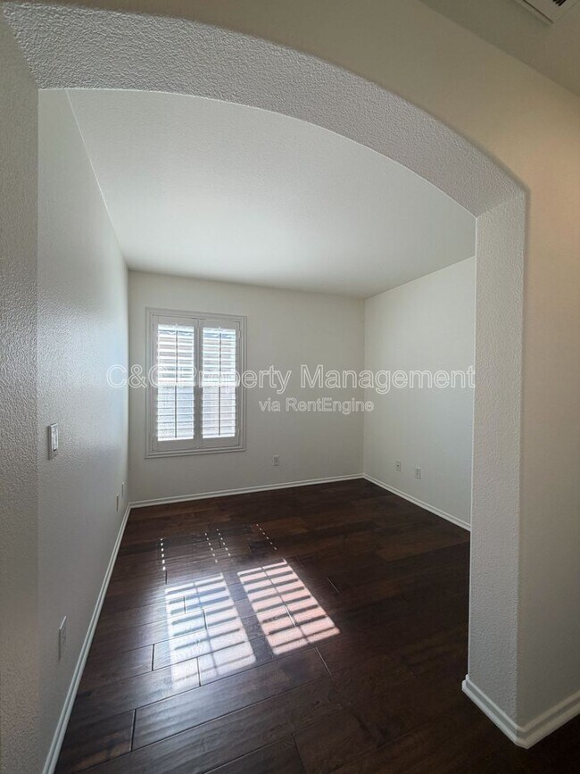 Building Photo - 1279 Gorge Run Wy