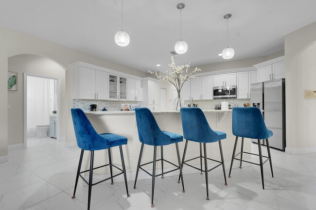 Building Photo - 13620 Folkestone Cir