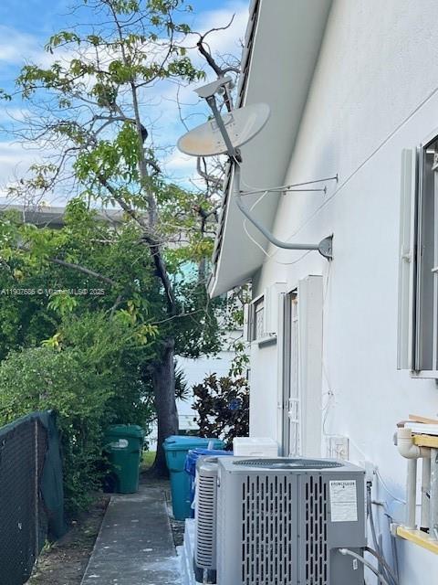 Building Photo - 204 191st St