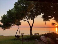 Building Photo - 3922 Mediterranean St