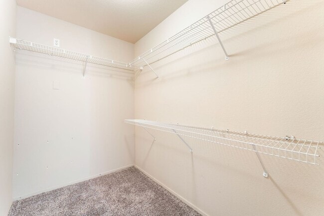 Building Photo - SPACIOUS CONDO!