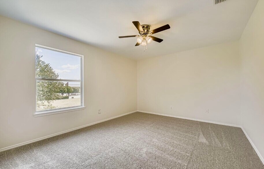 Building Photo - 8012 Wyoming Dr