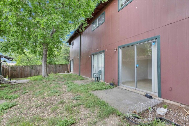 Building Photo - 2314 Parker Ln