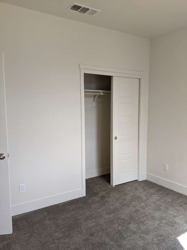 Building Photo - 2312 Vaca Way