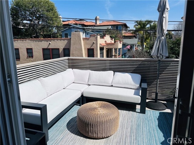 Building Photo - 611 Avenue C