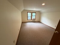 Building Photo - 419 W Doty St