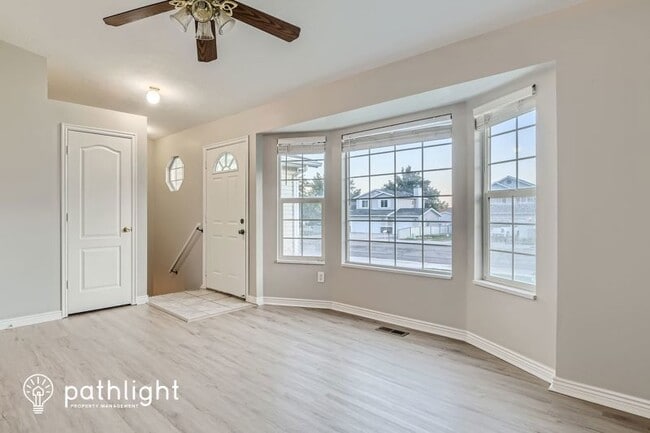 Building Photo - 846 E 900 N