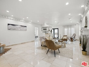 Building Photo - 482 S Sherbourne Dr