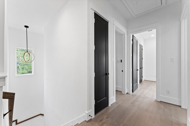 Building Photo - 4303 Buck St