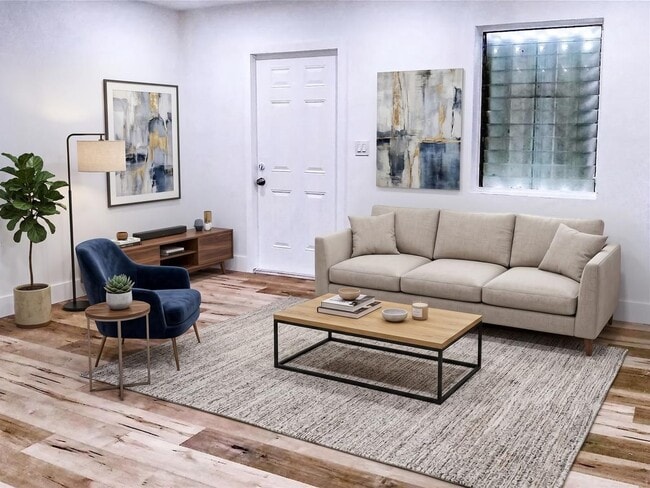 Building Photo - 142 NE 56th St