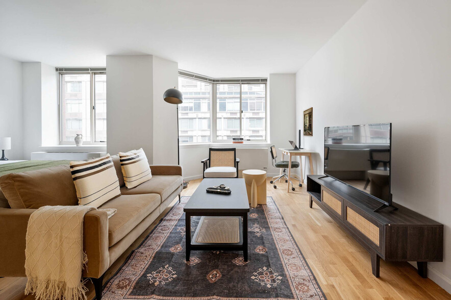 Primary Photo - 1501 Lexington Ave