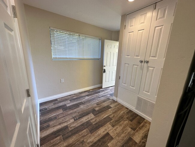 Building Photo - 678 N Shaffer St