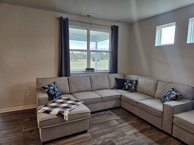 Building Photo - 20568 Smithfield Cir