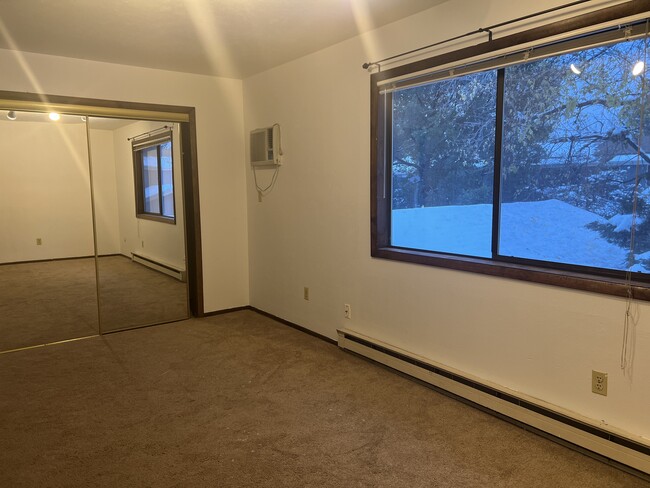 Upstairs Master Bedroom - 3160 Eastwood Ct