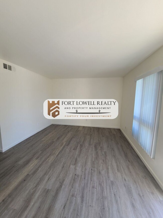 Building Photo - Newly Renovated 2 Bedroom, 1 Bath with Washer/Dryer Hook Ups.  SECTION 8 ACCEPTED