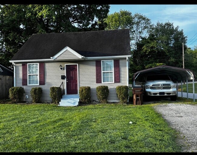 Primary Photo - 409 W High St