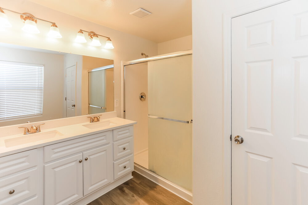 Building Photo - 12116 W Range Mule Dr