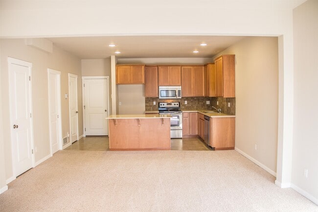 Building Photo - 2230 N Country Vista Blvd