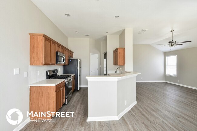 Building Photo - 8514 Whitebrush