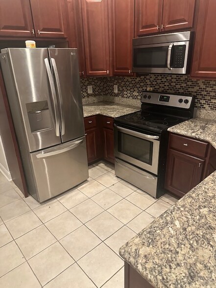 Building Photo - 1129 Washington Blvd