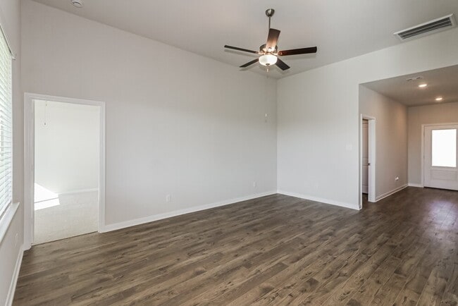 Building Photo - 417 Sunny Highlands Dr