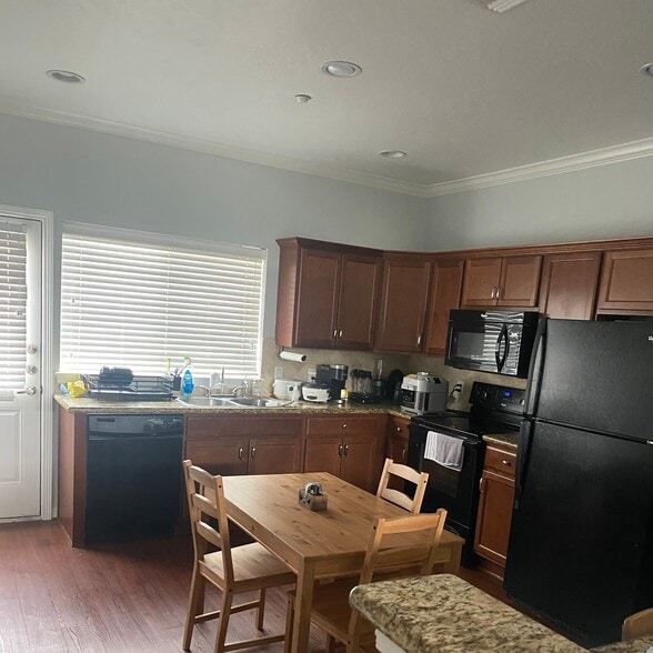 Building Photo - 1198 Jones Butler Rd