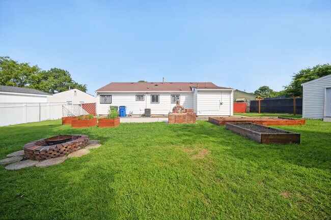 Building Photo - 2504 Tait Ct