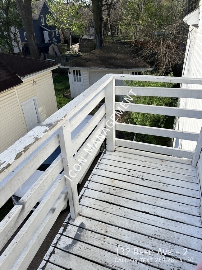 Building Photo - 132 Reed St