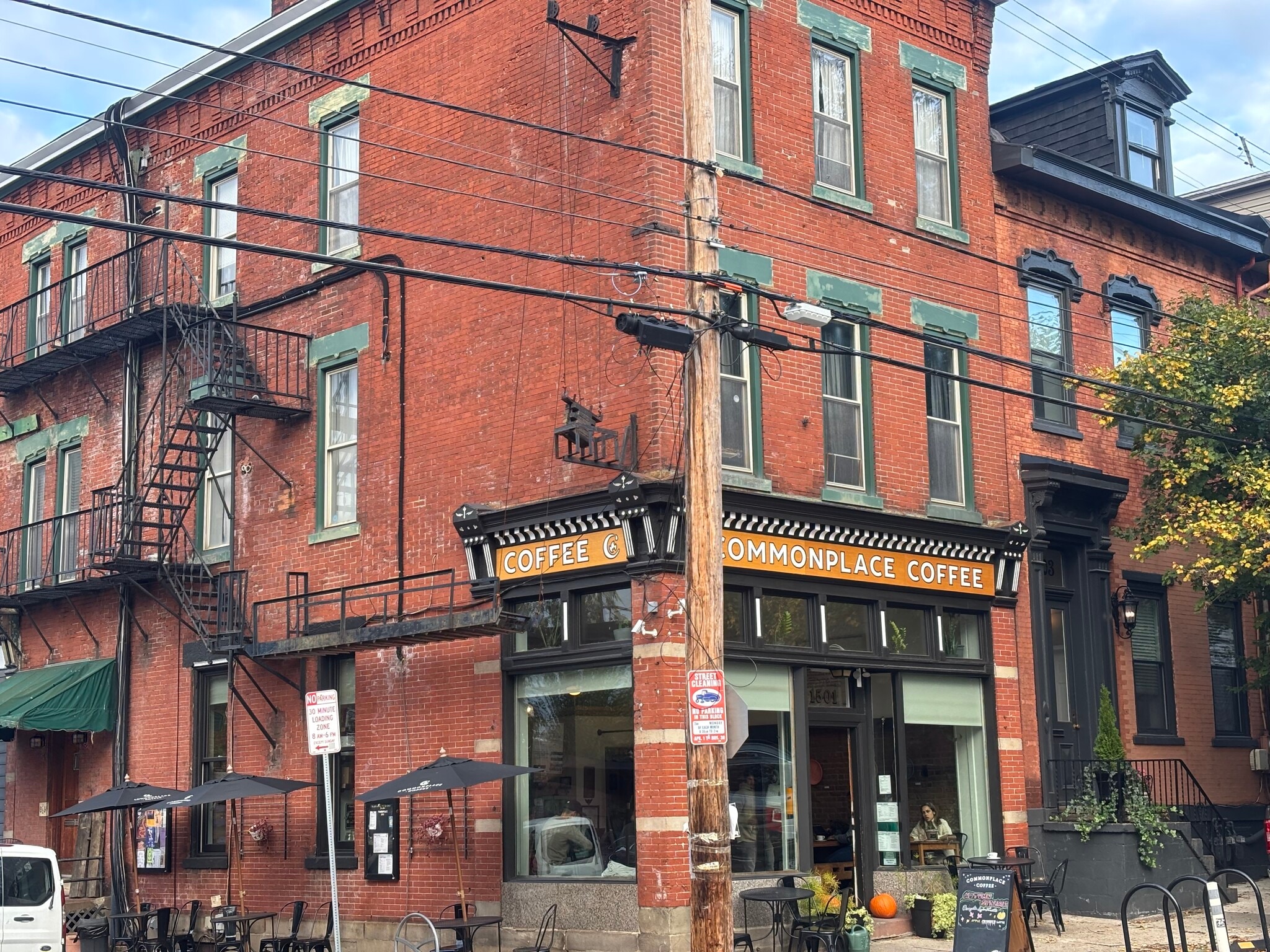 Building Photo - 1402 Sherman Ave