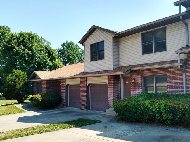 Building Photo - 1403-1409 W Allen St