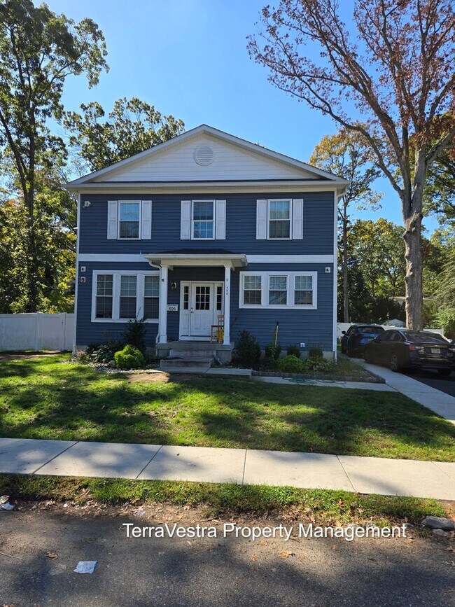 Primary Photo - 12 Bedrooms!!!!!! Now showing for 2026-202...