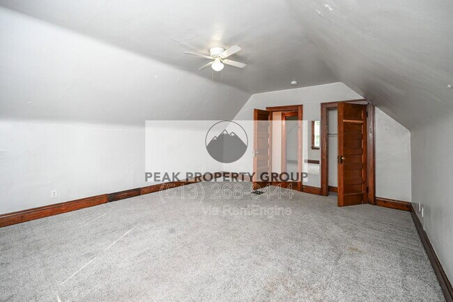 Building Photo - 2125 W Clifton Ave