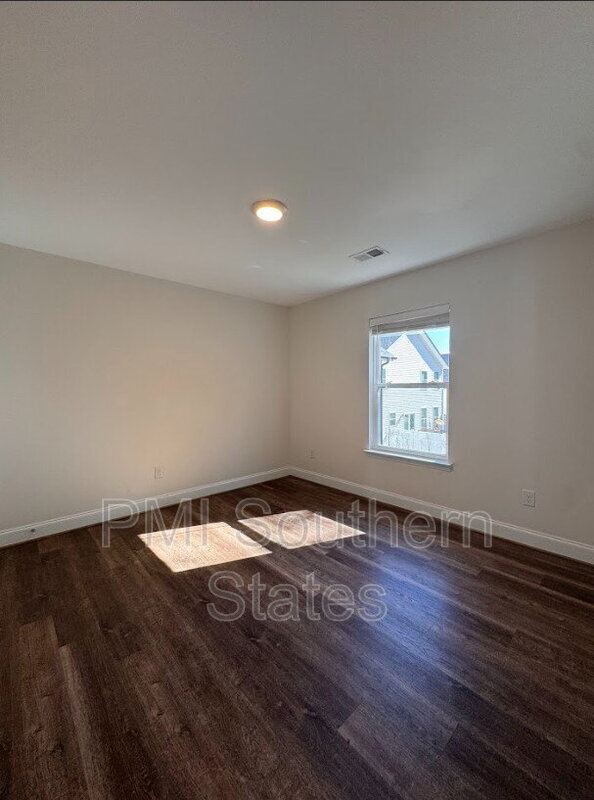 Building Photo - 306 Clarus Crk Wy