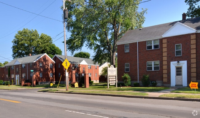 Building Photo - River View Court Apartments