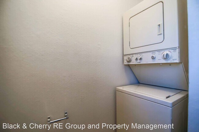 Building Photo - 1 br, 1.5 bath House - 529 Sellers Place