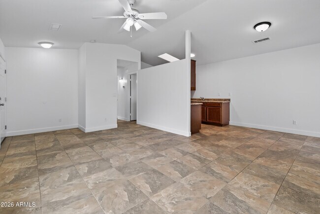 Building Photo - 4902 W Crocus Dr