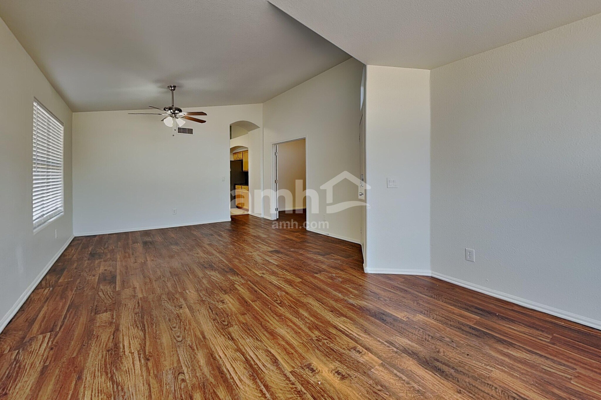 Building Photo - 10262 W Patrick Ln