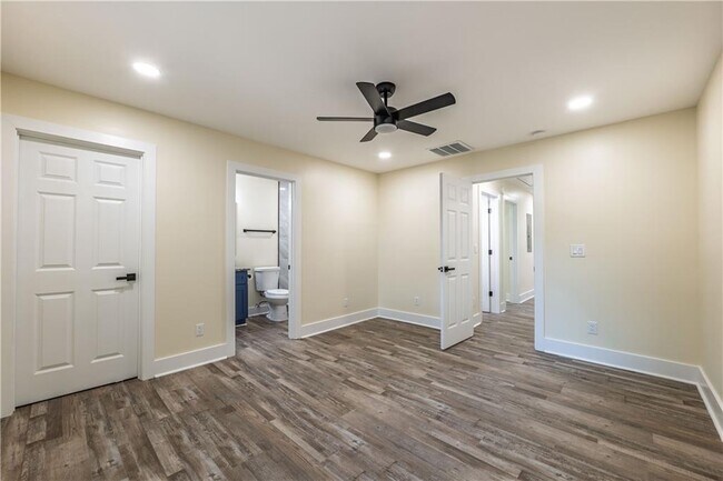 Building Photo - 42 Arnold Rd