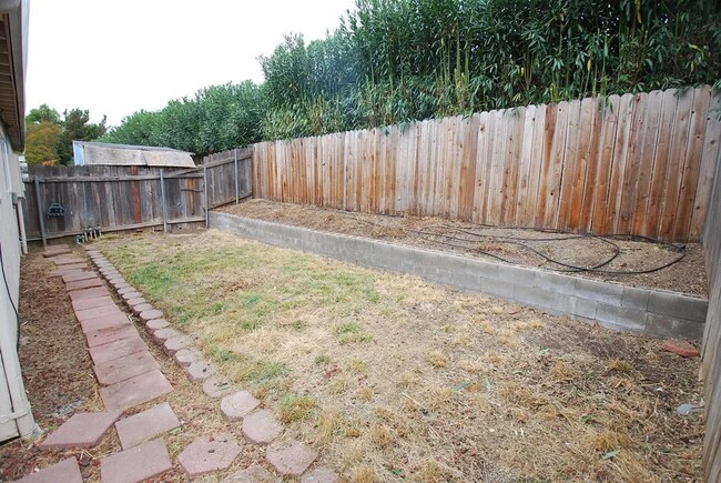 Building Photo - 4206-4208 Casa Blanca Lane