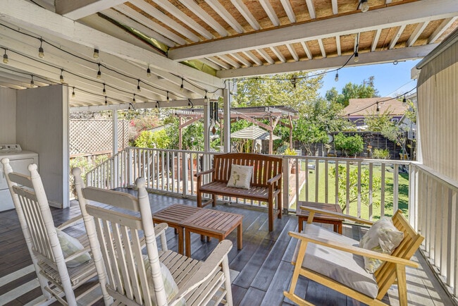 Building Photo - 520 S Almaden Ave