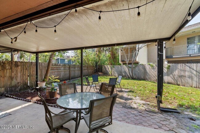 Building Photo - 9709 Fawn Brook Cir N