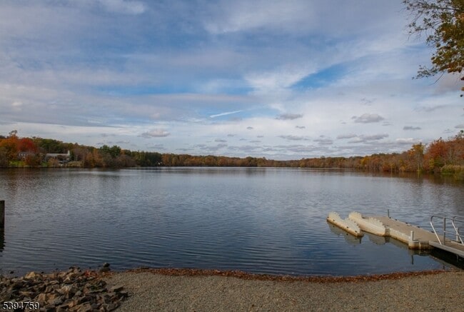 Building Photo - 612 High Mountain Rd