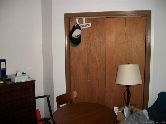 Building Photo - 20 Lawrence St