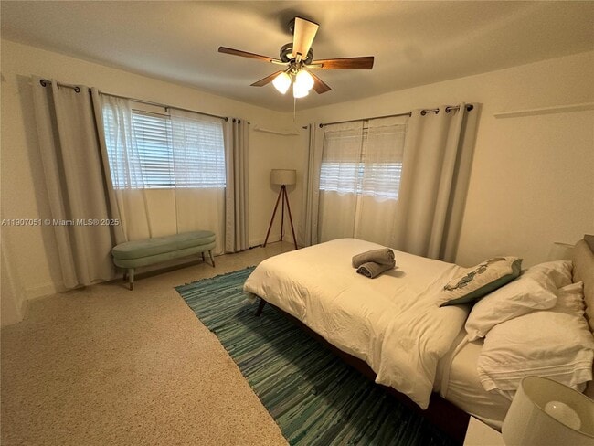 Building Photo - 2901 NW 9th Terrace