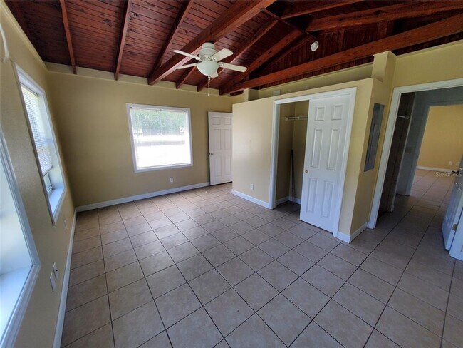 Building Photo - 37646 Hendley Ave