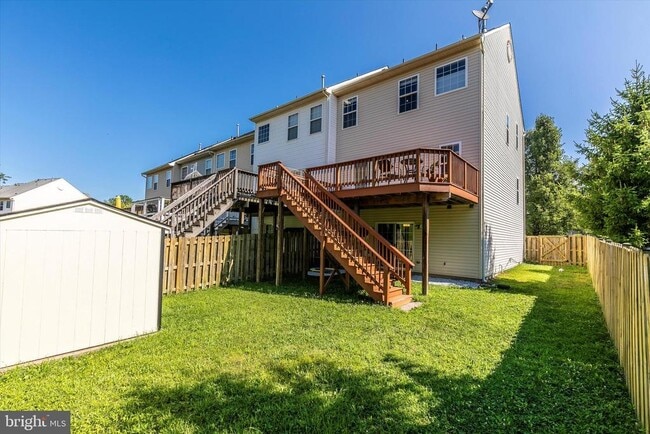 Building Photo - 1742 Trestle St