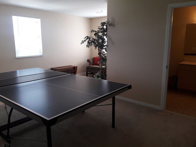 Building Photo - Annual turnkey furnished (optional) renovated luxury 2/2 condo downtown Sarasota at Broadway Prom...